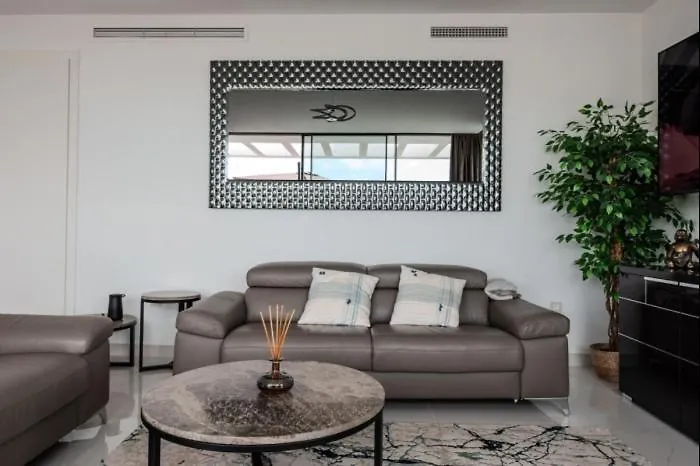 Cataleya Penthouse - Ideal For Golf Enthusiasts Estepona